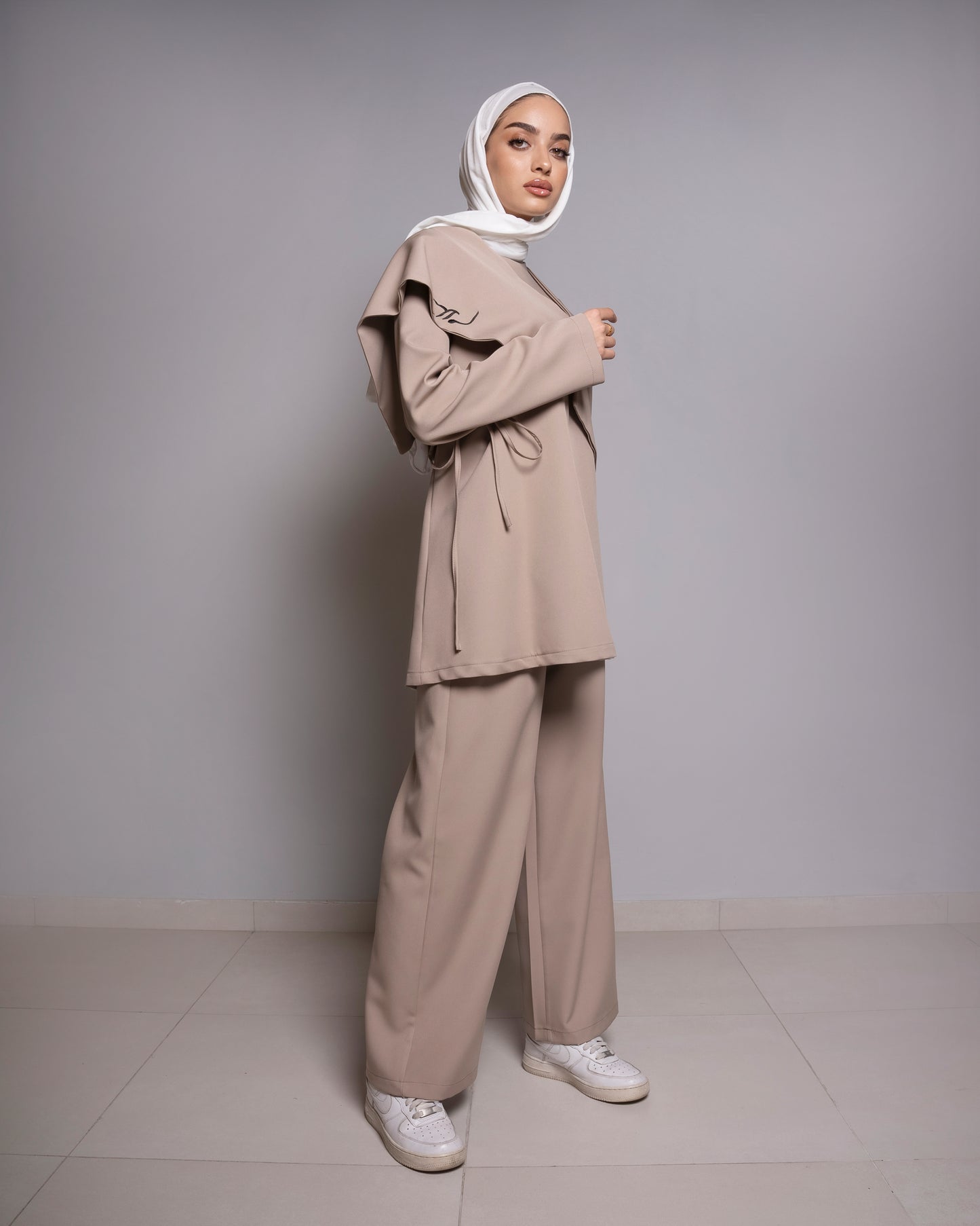 SUIT BEIGE