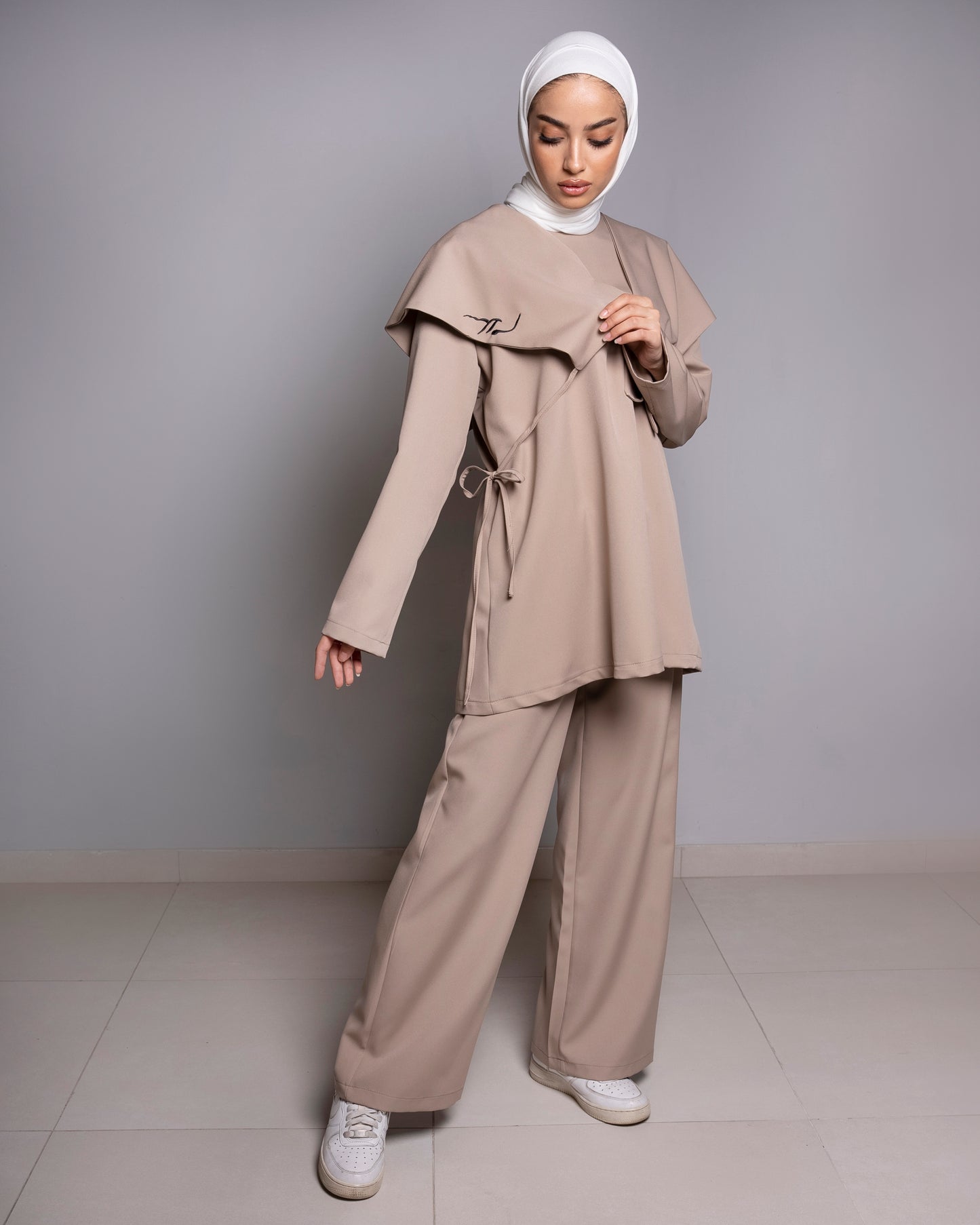 SUIT BEIGE